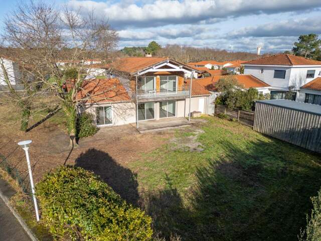 Maison À Vendre — photo du bien