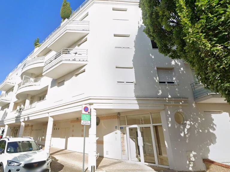 Appartement À Vendre — photo 1
