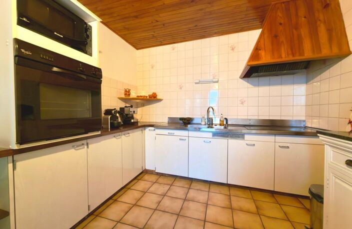 ÉPINAY-SUR-SEINE – Maison 5 pièces avec terrasse et stationnement – Proche RER C — photo 4