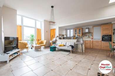 Appartement 4 pièces 221900 €