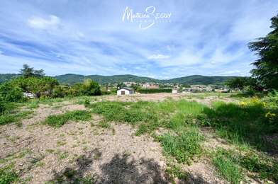 Terrain  247000 €