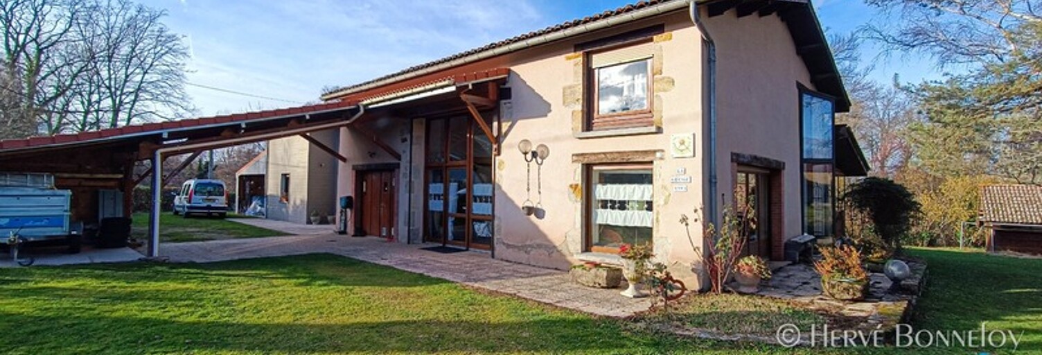 Maison 11 Pièces 220 m² à vendre à Orléat (63190)