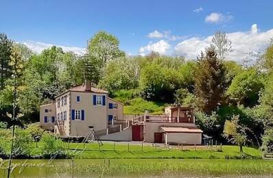 Propriété de charme en bord de rivière, avec activité de gîte Les HERBIERS (85) — photo du bien