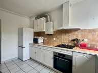 Dpt Finistère (29), à vendre QUIMPER Ouest - appartement rénové meublé T5 en collocation de 96 m² habitable - deux loggias -Cave — photo 2