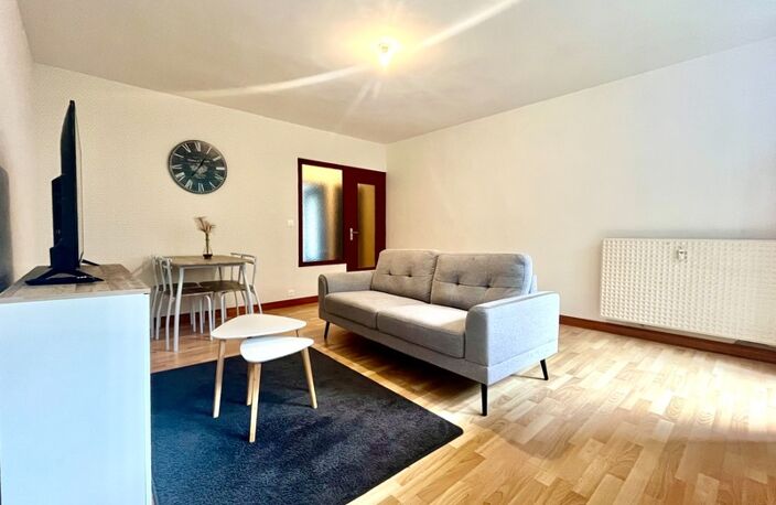 Dpt Finistère (29), à vendre QUIMPER Ouest - appartement rénové meublé T5 en collocation de 96 m² habitable - deux loggias -Cave — photo 4