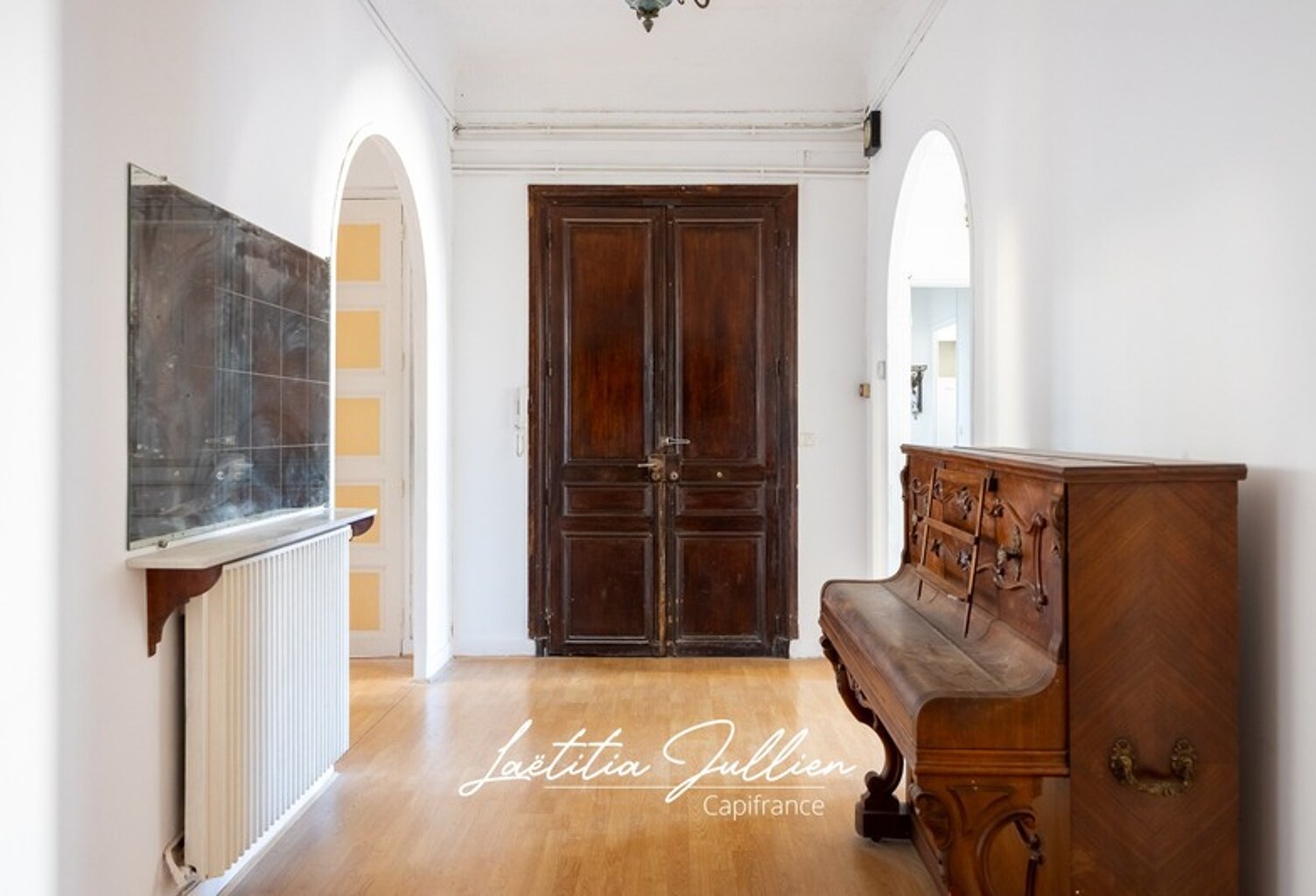 Appartement haussmannien 184.77 m² – 7 pièces – Intégralité du palier – Marseille 8ᵉ - PERIER — photo 1