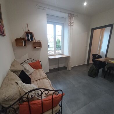 Appartement 1 pièces 141700 €