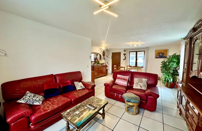 Maison familiale fonctionnelle  avec sous sol complet, à vendre 5 pièces CLUSES (74) — photo 4