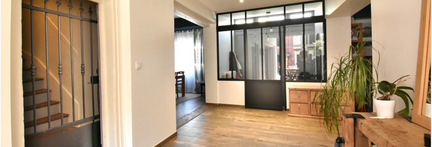 Maison 10 Pièces 227 m² à vendre à Laval (53000)