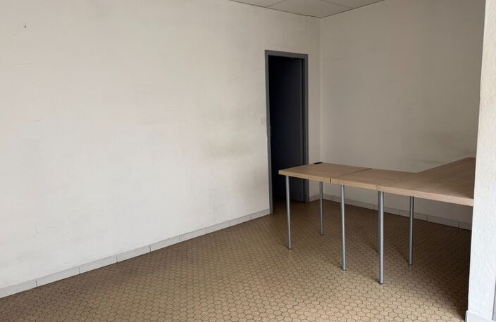 Locaux à vendre SEMEAC (65) — photo 3