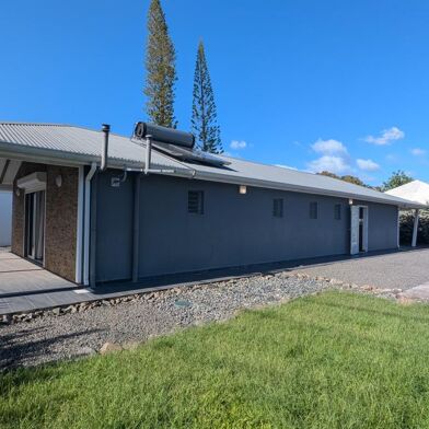 Maison 4 pièces 2100 €