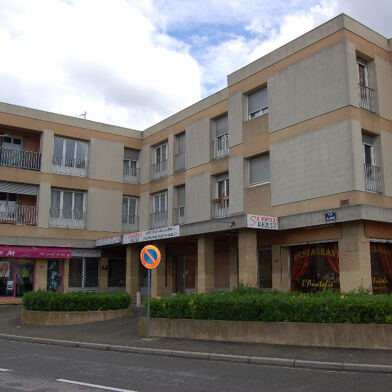 Appartement 3 pièces 478 €