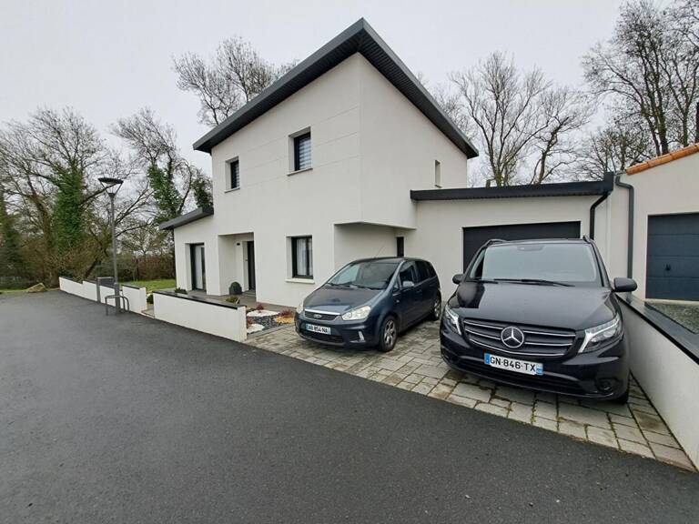Maison Cholet 6 pièce(s) 150 m2 — photo 1