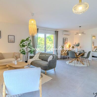 Appartement 4 pièces 242000 €