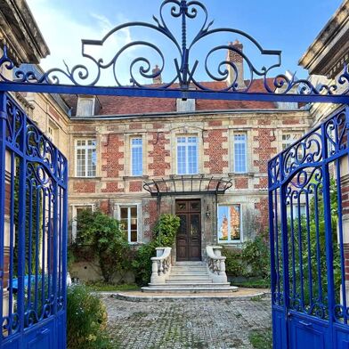 Maison 10 pièces 543000 €