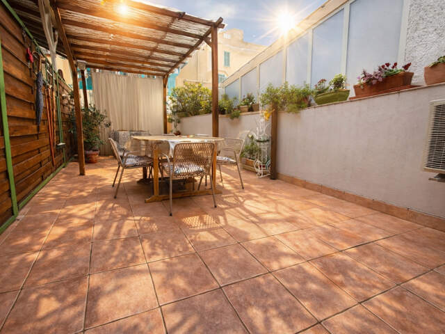 Menton centre en duplex 3/4 pièces terrasse — photo du bien