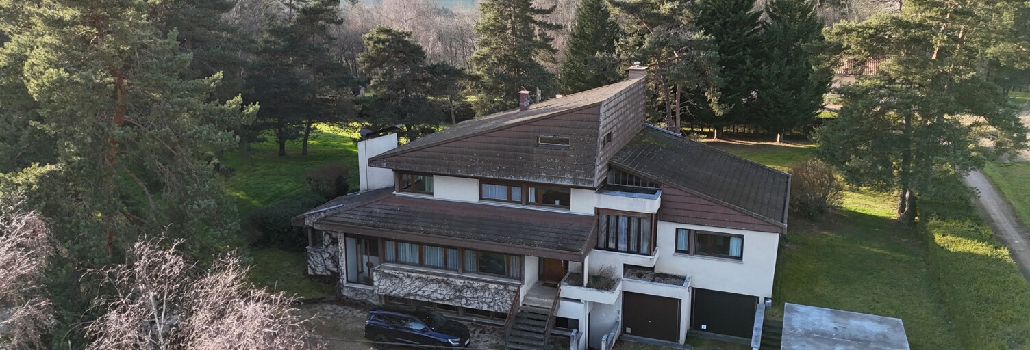 Maison 9 Pièces 248 m² à vendre à Ambert (63600)