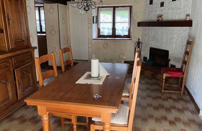Maison en pierres à vendre à CHEIN DESSUS, 100m² habitables, ter — photo 3