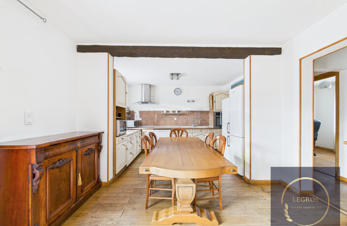Ensemble immobilier de 2 maisons sur 1100 m2 de terrain — photo 4