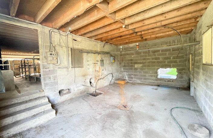 Grange - 450m² - Soulaines-sur-Aubance — photo 3