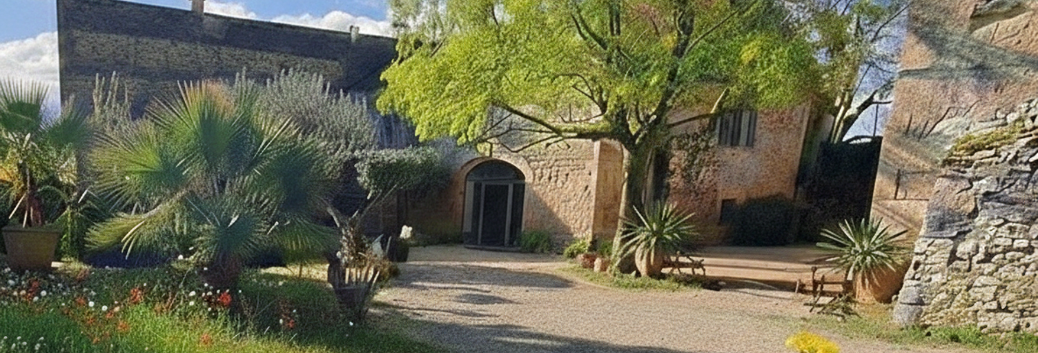 Maison 14 Pièces 451 m² à vendre à Uzès (30700)