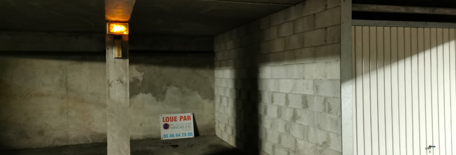 Garage  9 m² à louer à La Rochelle (17000)