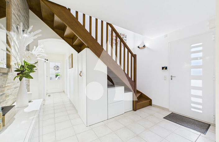 Maison familiale avec logement indépendant - La Roche-sur-Yon 260 m² habitable — photo 5