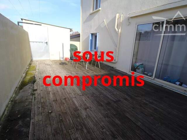 A vendre maison individuelle rénovée avec jardin et terrasse — photo du bien