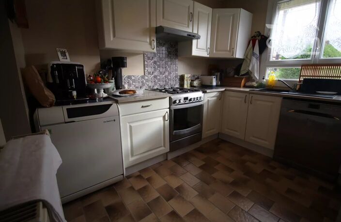 A vendre maison individuelle rénovée avec jardin et terrasse — photo 4