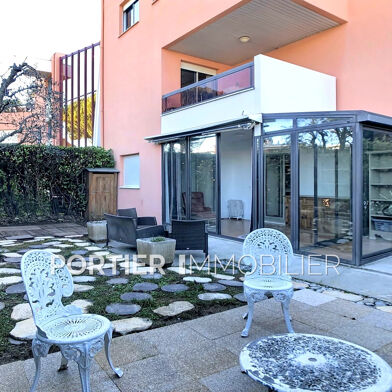 Appartement 2 pièces 1300 €