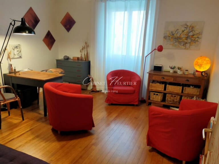 VOIRON - LOCAL PROFESSIONNEL - CENTRE VILLE — photo 1