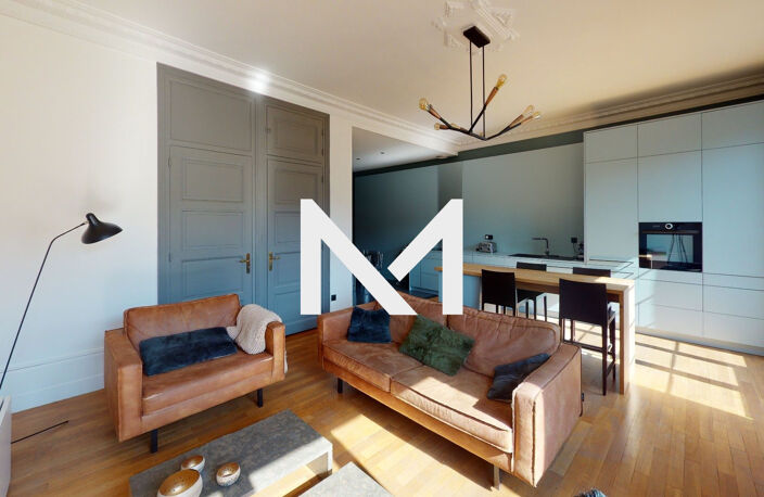 GRENOBLE HYPER CENTRE - RUE BELGRADE - APPARTEMENT MEUBLE D'EXCE — photo 2