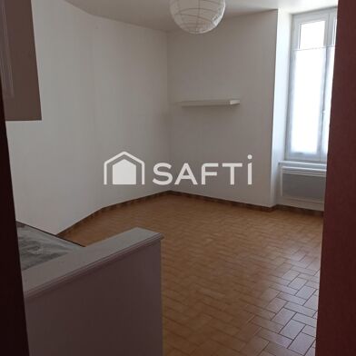 Immeuble  193200 €