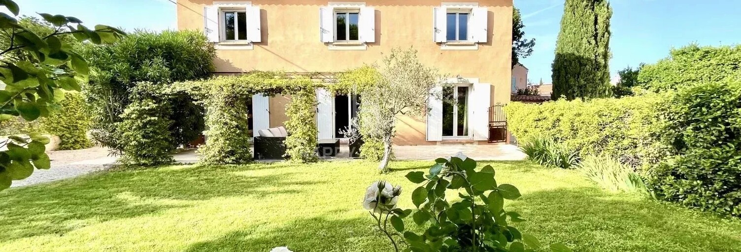 Maison 7 Pièces 211 m² à vendre à Mouriès (13890)