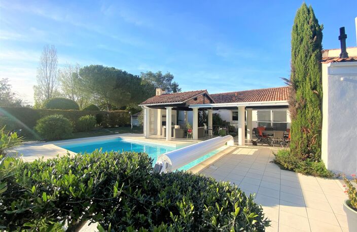 BELLE PROPRIÉTÉ 6 CH, LOGEMENT ANNEXE, PISCINE, PARC PAYSAGÉ — photo 2