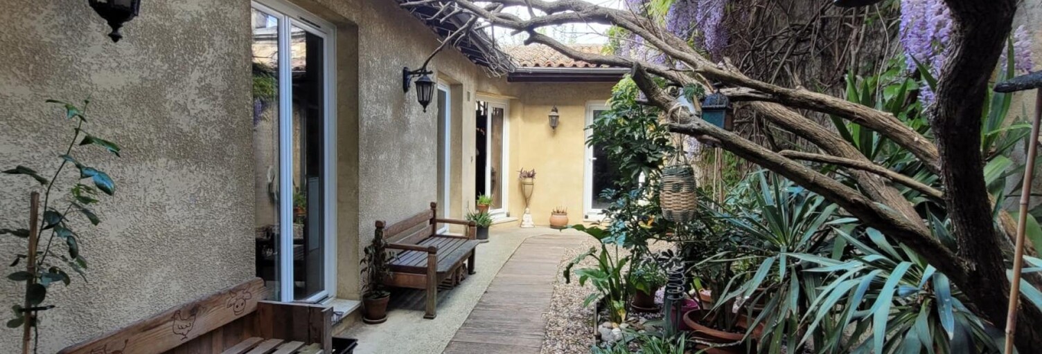 Immeuble  113 m² à vendre à Bordeaux (33000)