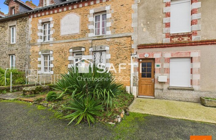 Maison de ville de charme en pierre avec jardin à Saint-Aignan-de-Couptrain — photo 2