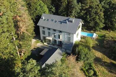 Maison 17 pièces 597000 €