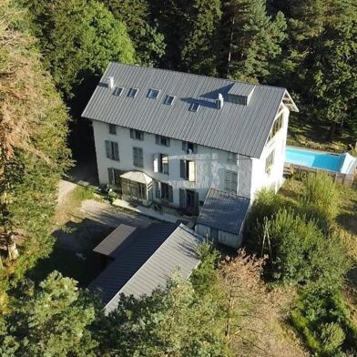 Maison 17 pièces 597000 €