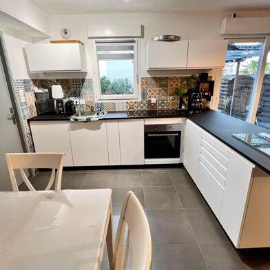 Maison 7 pièces 1600 €