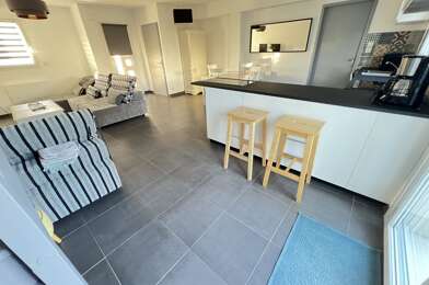 Maison 7 pièces 1450 €