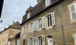 Maison 10 Pièces 200 m² à vendre à Marcigny (71110)