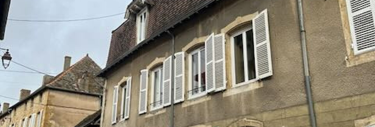 Maison 10 Pièces 200 m² à vendre à Marcigny (71110)