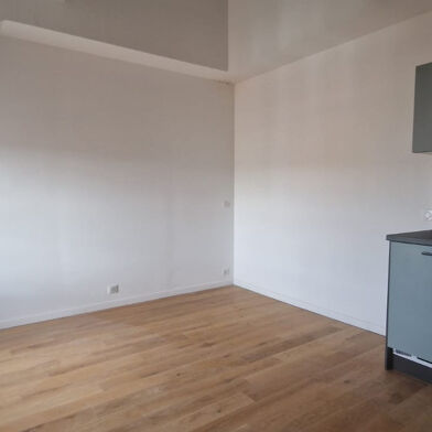 Appartement 2 pièces 735 €