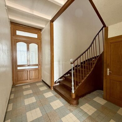 Maison 6 pièces 897750 €