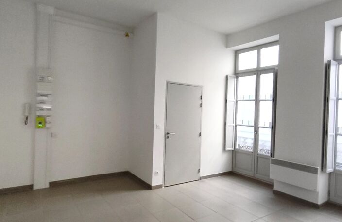 34500 Béziers-t2 58m2-francaise — photo 2