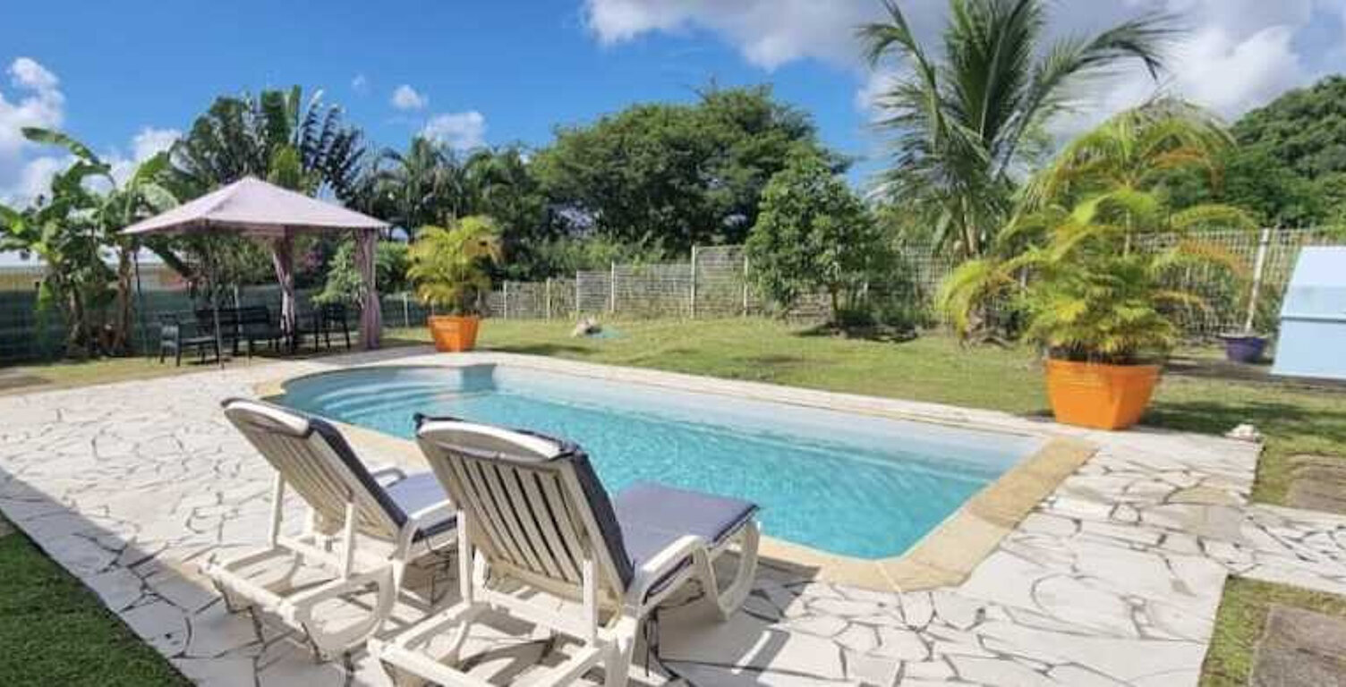 Villa F4 + F2 avec Piscine — photo 1