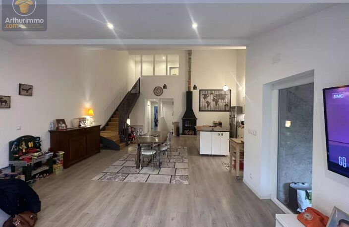 MAISON DE VILLAGE  DE 210M² AVEC JARDIN CLOS A GORZE — photo 2