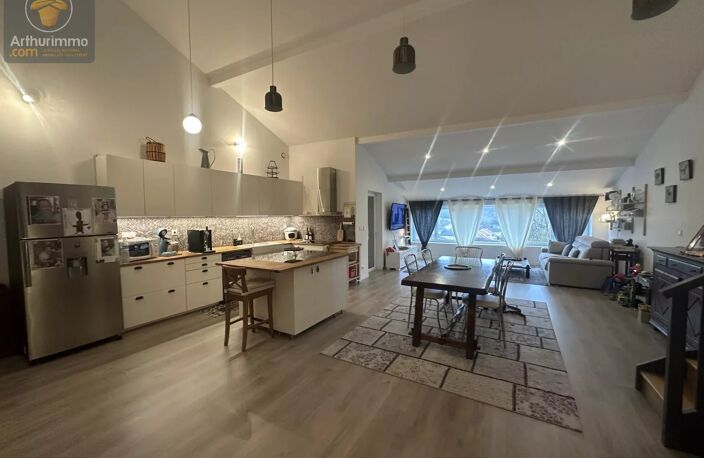 MAISON DE VILLAGE  DE 210M² AVEC JARDIN CLOS A GORZE — photo 5
