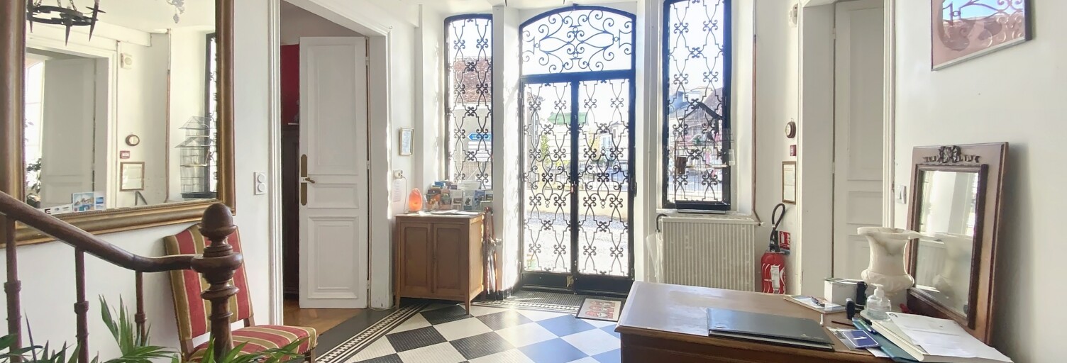 Maison 11 Pièces 550 m² à vendre à Arzacq-Arraziguet (64410)